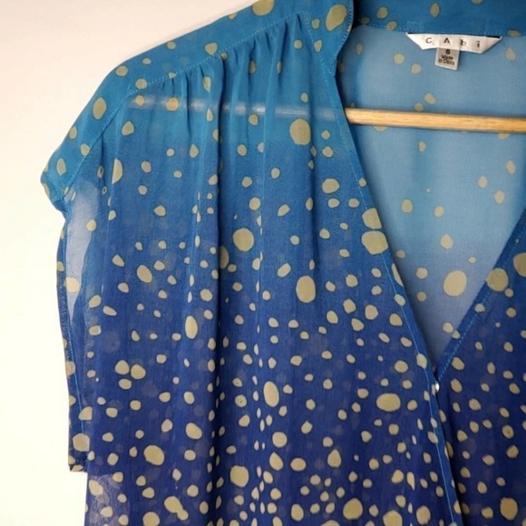 CAbi Bubble V-Neck Ombre Blouse Blue Size S - Picture 2 of 11